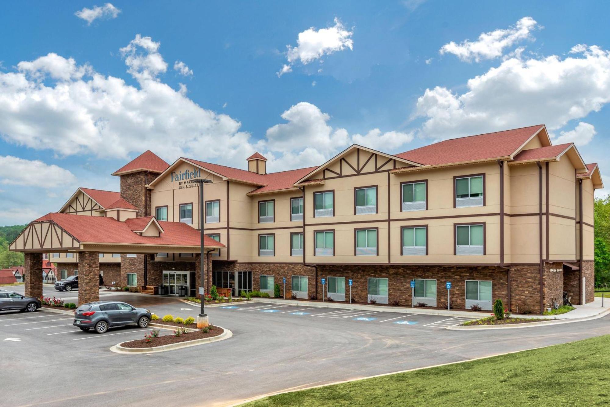 Fairfield Inn & Suites By Marriott Helen Exterior photo