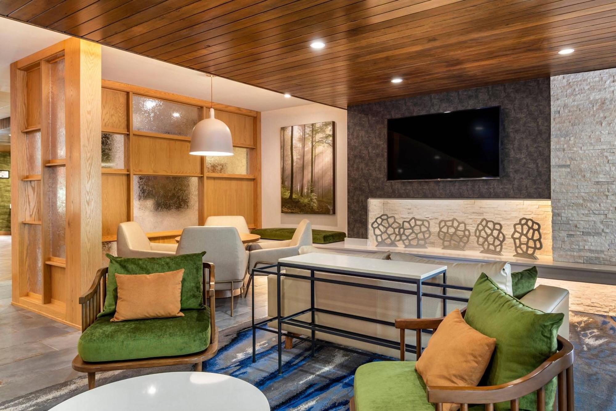 Fairfield Inn & Suites By Marriott Helen Exterior photo