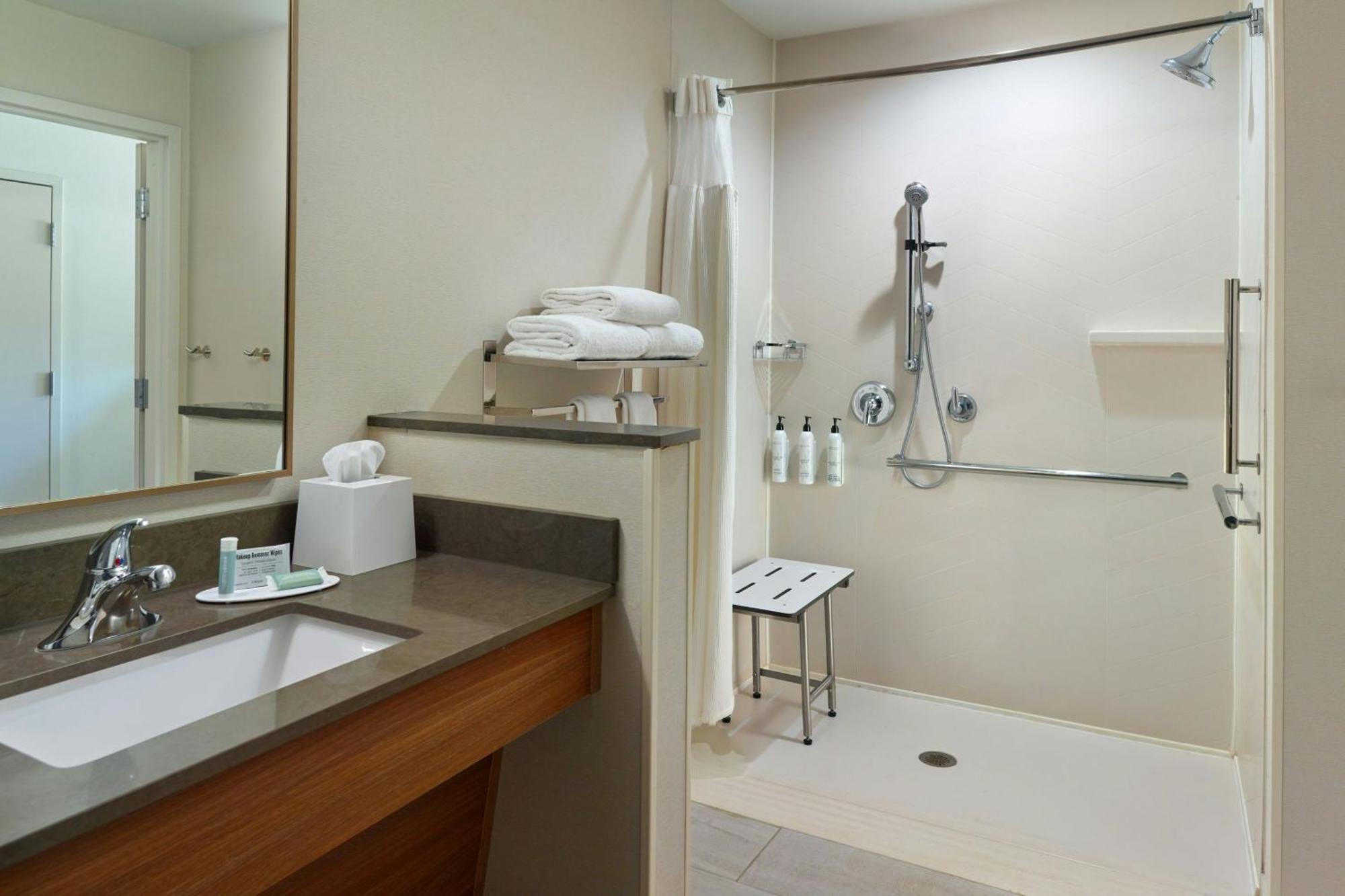 Fairfield Inn & Suites By Marriott Helen Exterior photo