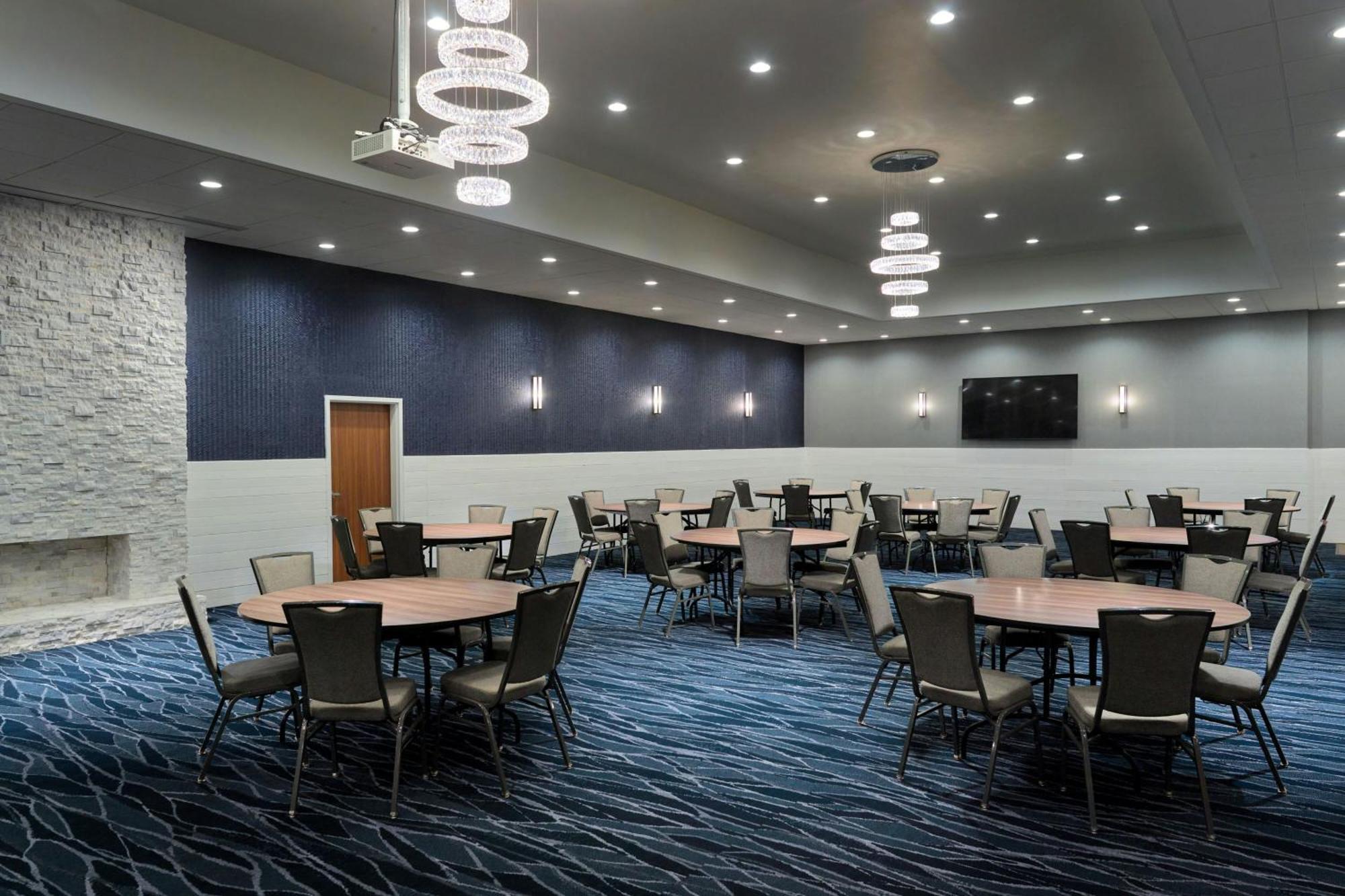 Fairfield Inn & Suites By Marriott Helen Exterior photo